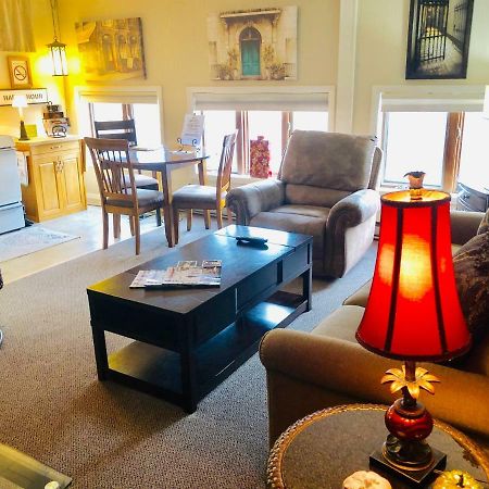 Galena Penthouse Overlooking Main Street With Free Off Street Parking エクステリア 写真